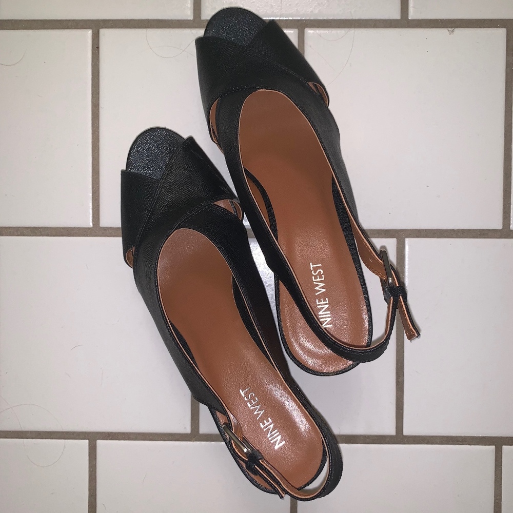 Nine West Black Uniqueo Wedges// Size 9 1/2